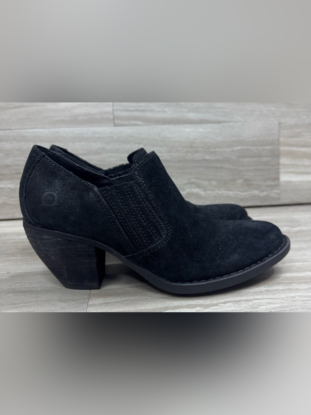Born Fredrika Black Suede Block Heel Ankle Booties Womens Size 8